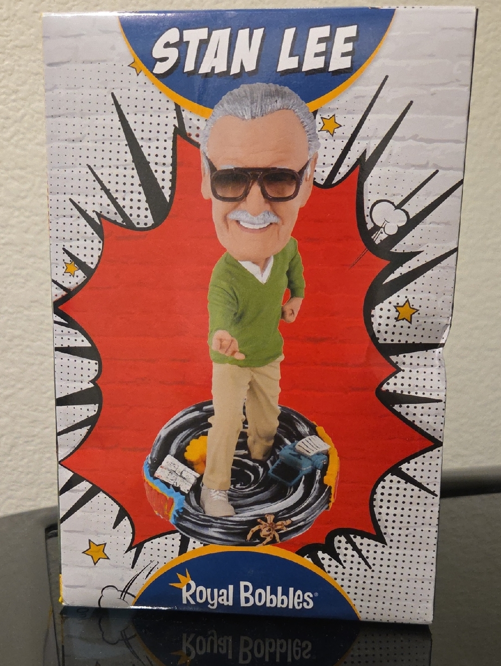Stan Lee Bobblehead - Green Sweater, Khaki Pants